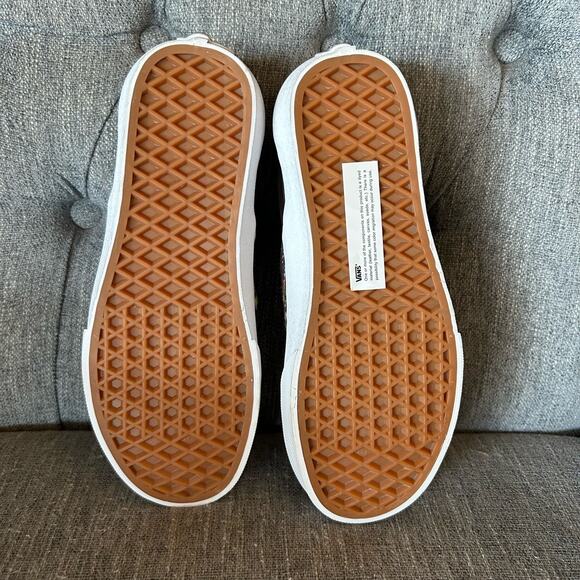 NEW Vans Womens Classic Slip On Fair Isle Brown White Low Print Sneaker Shoes 6 - Picture 7 of 11
